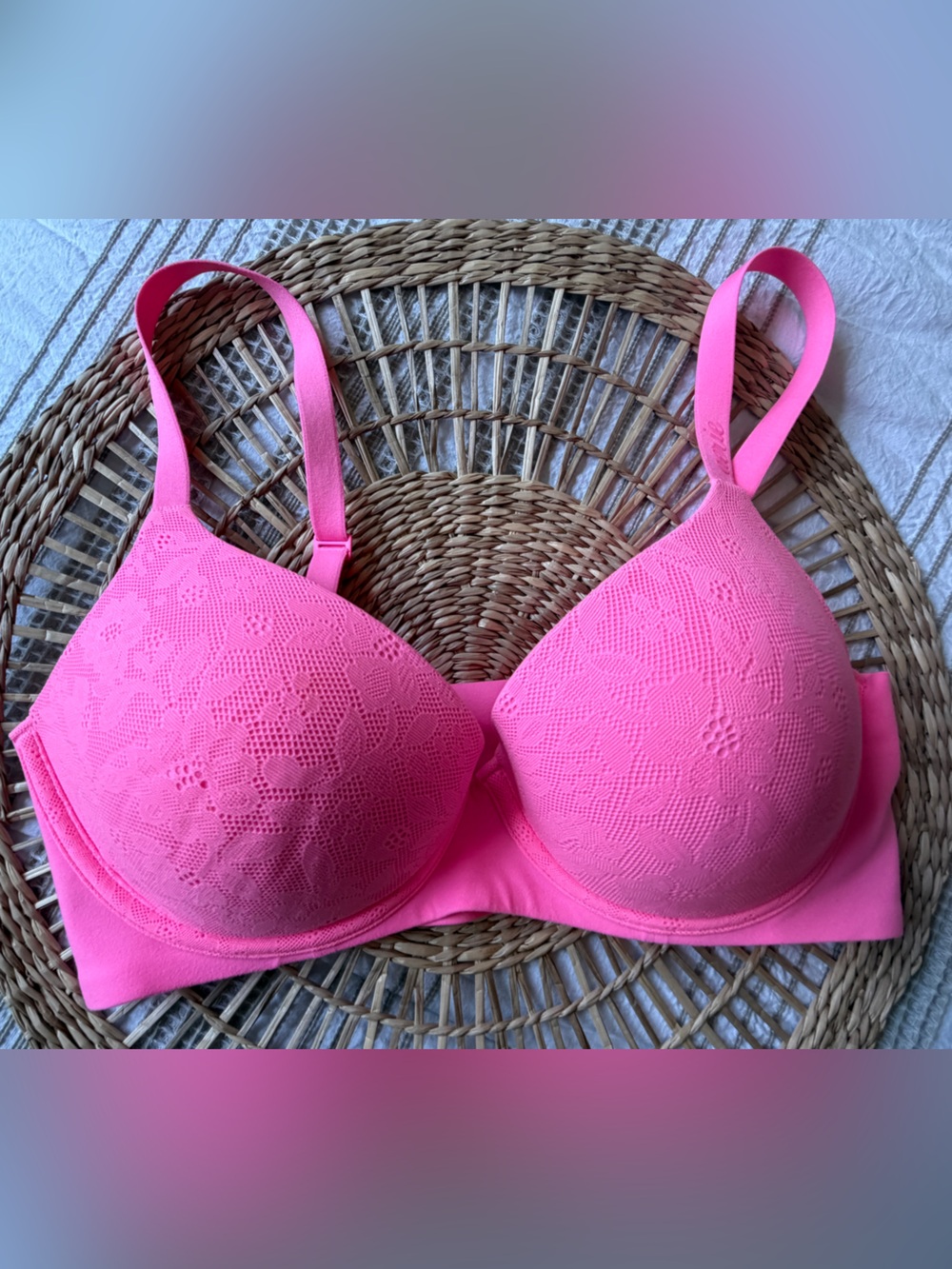 Aerie Smoothez Plunge Hot Pink Lace Push-Up Bra